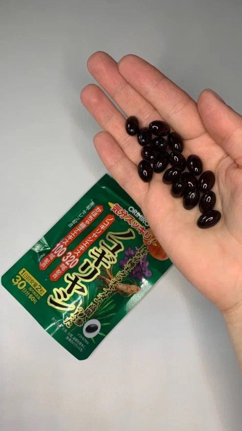 Экстракт семян тыквы с Со Пальметто на руке